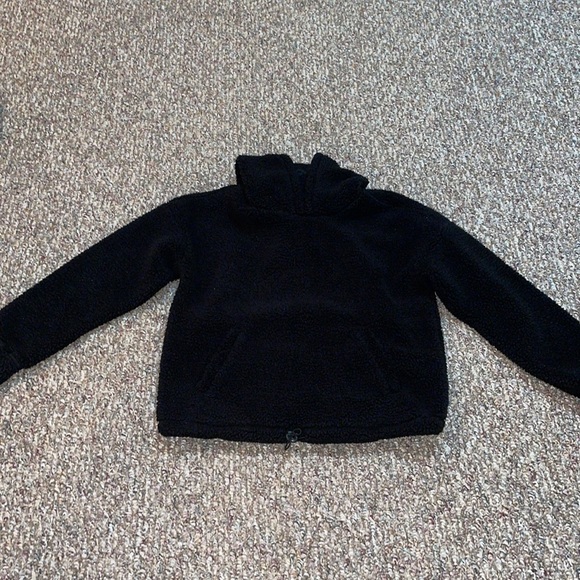 Women’s Like New Fashion Nova Fuzzy Warm Black Sweater - Picture 1 of 6